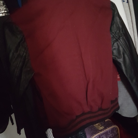 Jacket - Picture 3 of 5